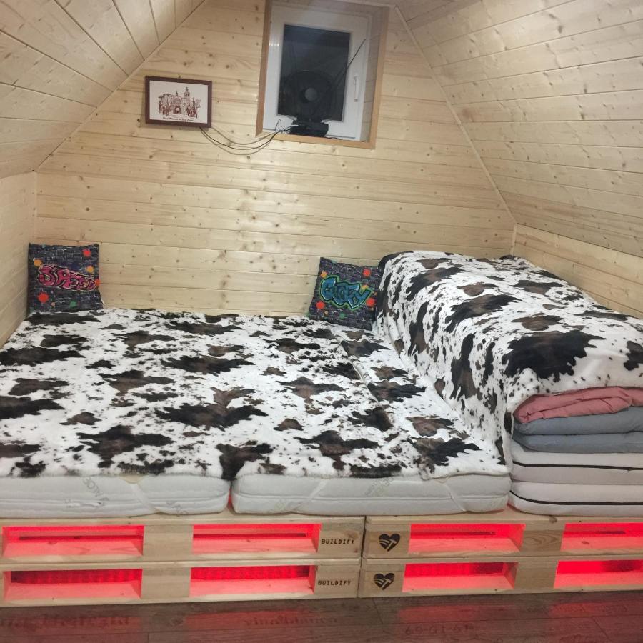 Pod Lesem Villa Cenkovice Luaran gambar