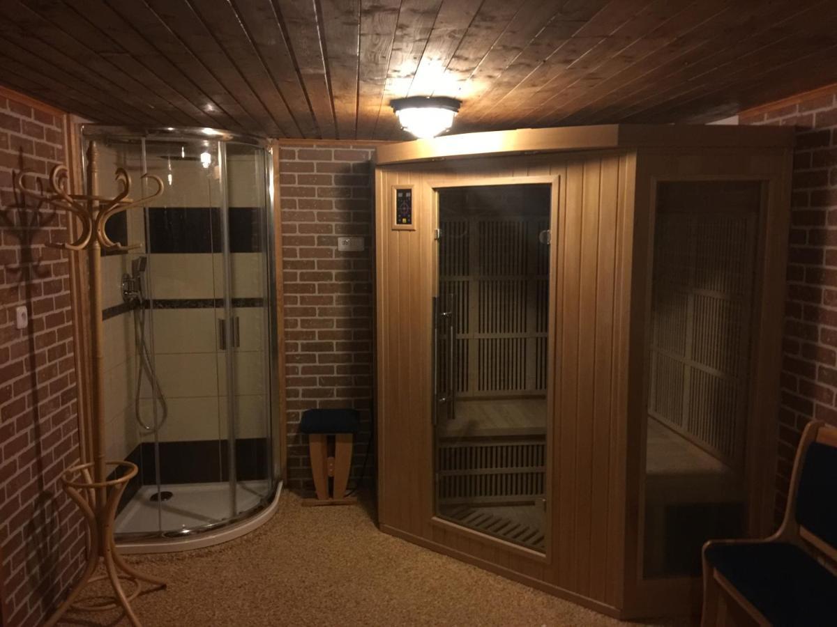 Pod Lesem Villa Cenkovice Luaran gambar